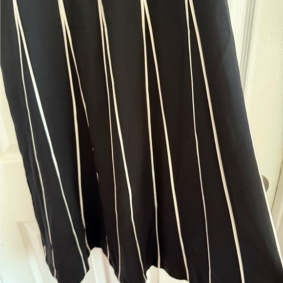 White House Black Market A-Line Dress with Piping Black w Ecru Fit & Flare 10P - Picture 9 of 12